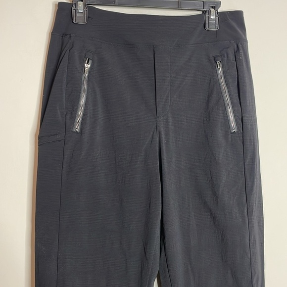 Athleta | Women’s Black Trekkie North Ripstop Ankle Pants Size 6 Zip Pockets - Picture 3 of 9